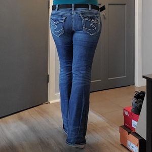 Low riding blue jeans "Tuesday low boot"